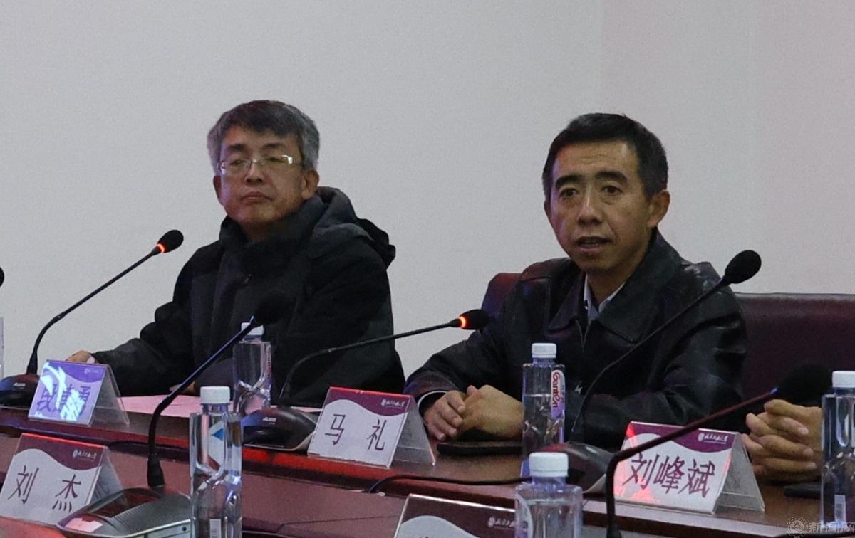 马院长讲话.JPG 马院长讲话.JPG